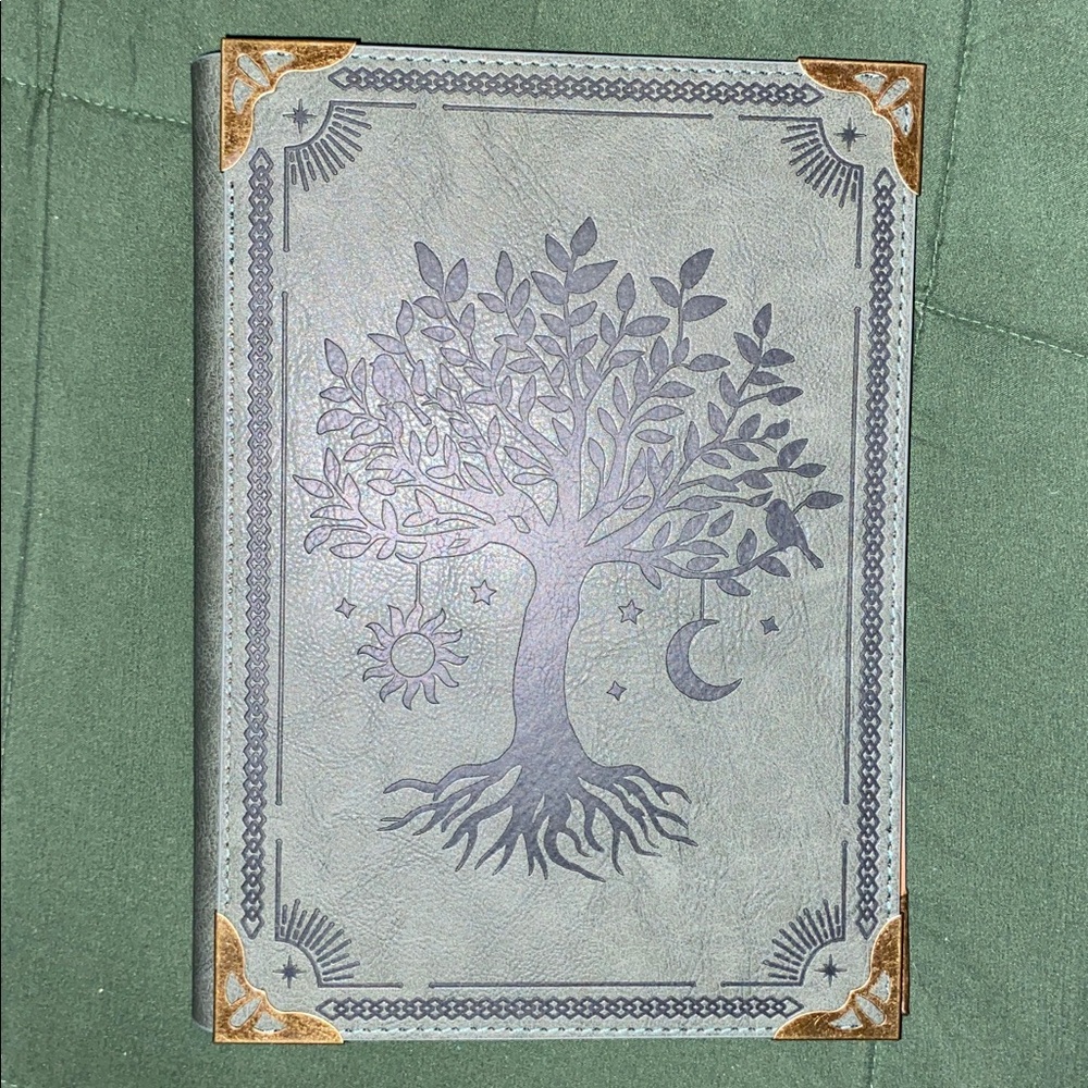 Green Six Ring Binder with Tree Design
